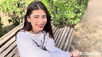 Gadis Colombia Dengan Payudara Besar Semulajadi Menjadi Nakal Dalam Video Buatan Sendiri